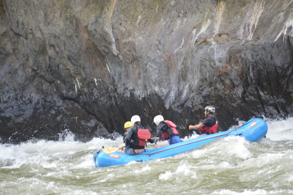 rafting-peru-river-stop-safety-team